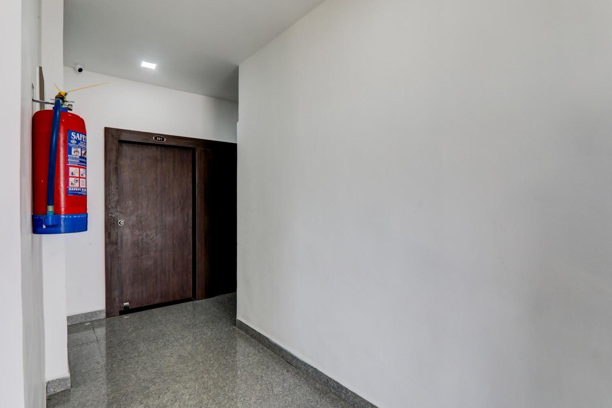 Super Hotel O Flagship Hotel Mk Palace Lucknow Exterior photo